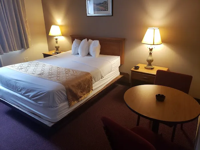 Harbor Motor Inn Picture 5