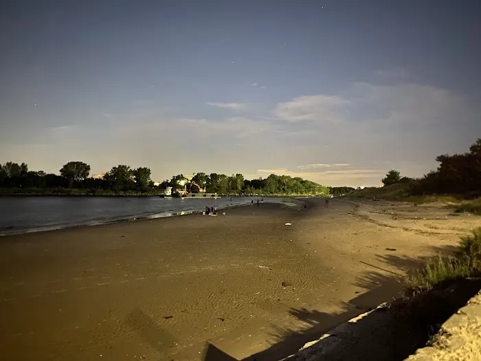Coney Island Creek Park Shore Picture 5