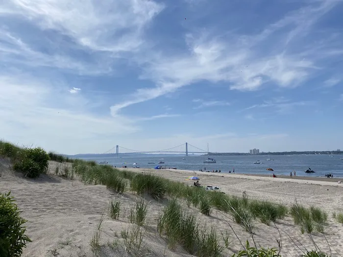 Coney Island Creek Park Picture 3