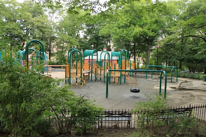 Mount Prospect Park Picture 3