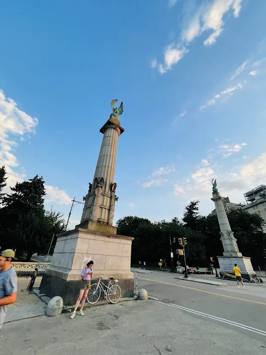 Grand Army Plaza Picture 10