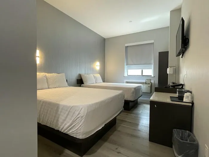 King Hotel Brooklyn Sunset Park Picture 6