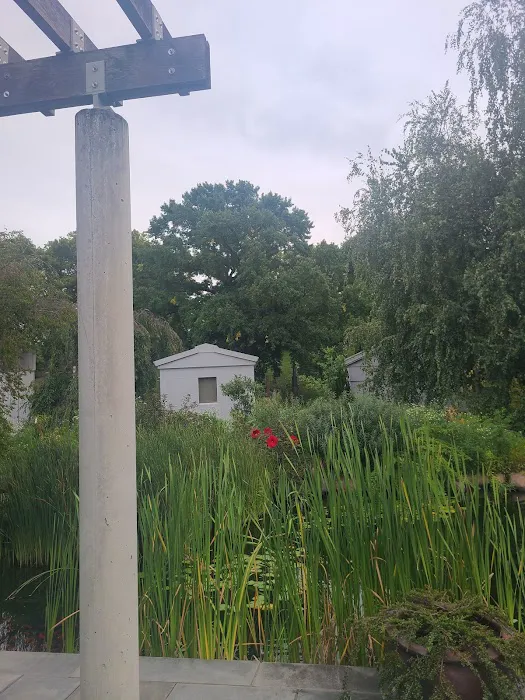 Tranquility Garden Picture 2
