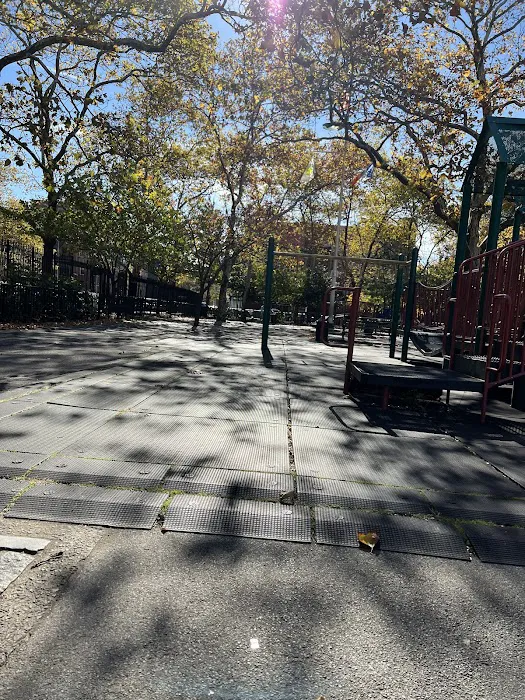 Classon Playground Picture 3