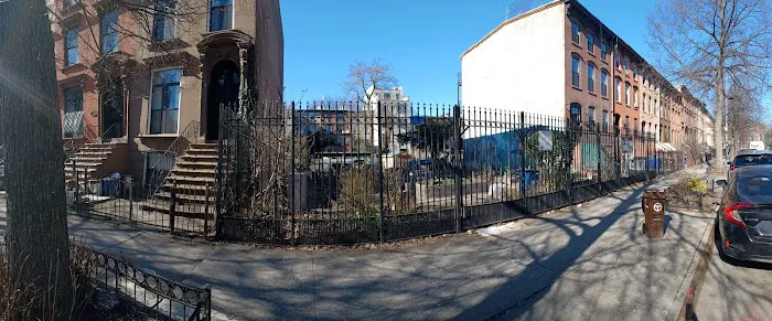 Classon Ful-gate Block Association Garden Picture 3