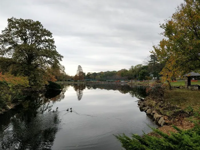 Binney Park Picture 6