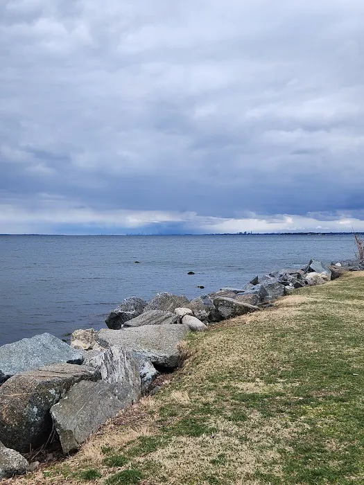 Greenwich Point Park Picture 3