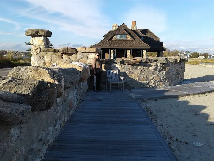 Greenwich Point Beach Picture 1