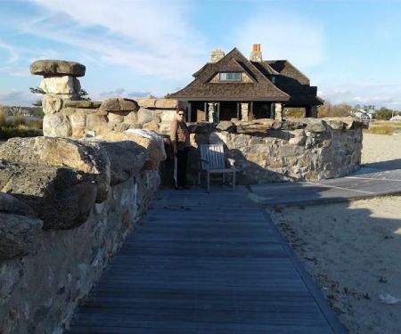 Greenwich Point Beach