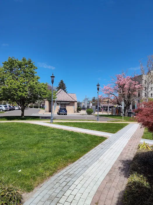 Veteran's Memorial Park Picture 8
