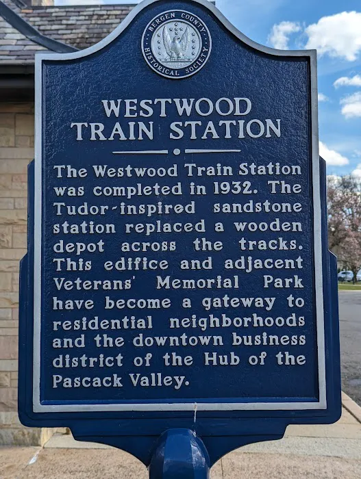 Veteran's Memorial Park Picture 4