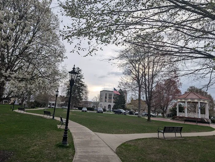 Veteran's Memorial Park Picture 2