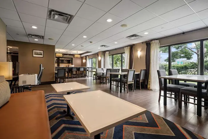 Hampton Inn Ridgefield Park Picture 6