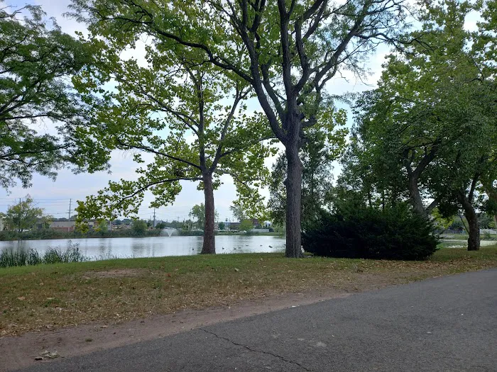 Lakeview Field Picture 6