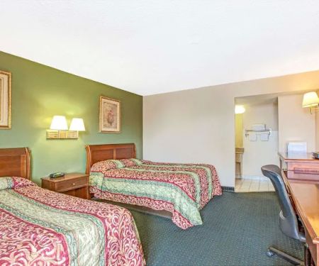 Knights Inn South Hackensack