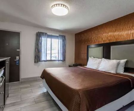 Travelodge by Wyndham South Hackensack