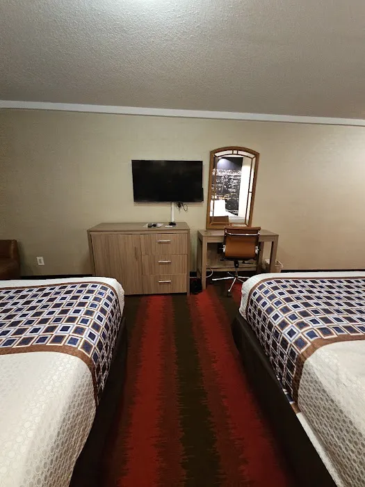 Motel capri NY Picture 6
