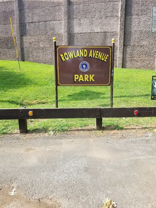 Rowland Avenue Park Picture 1