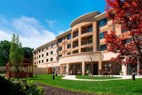 Courtyard Paramus Picture 9