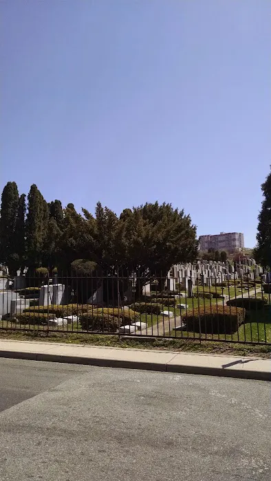 English Neighborhood Park Picture 1
