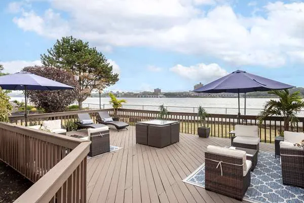 Comfort Inn Edgewater on Hudson River Picture 3