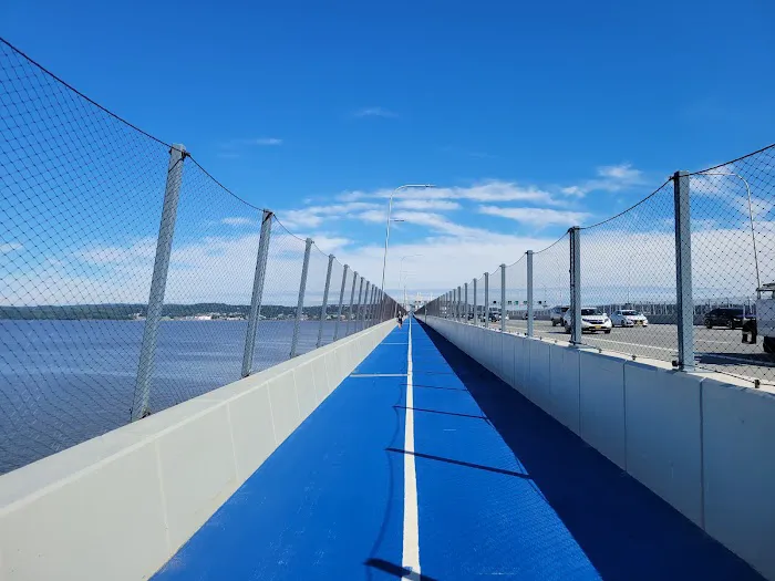 Mario Cuomo Bridge Pathway Picture 10