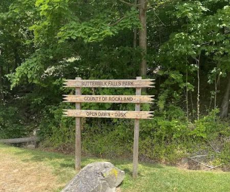 Buttermilk Falls County Park, Parking Lot