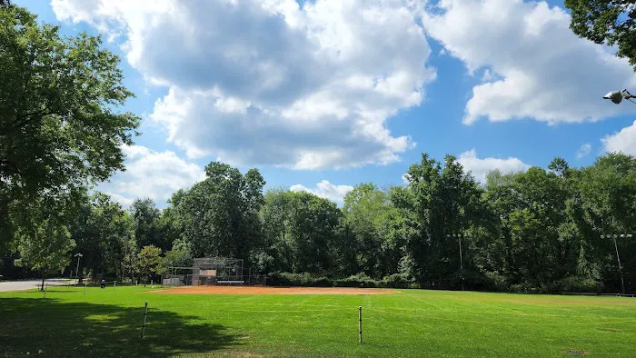Beechwood Park Picture 4