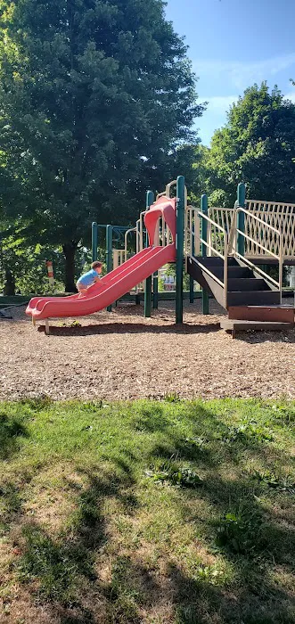 Nelson Sitting Park Picture 1