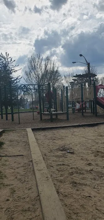 Nelson Sitting Park Picture 3