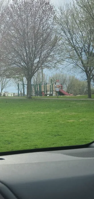 Nelson Sitting Park Picture 5