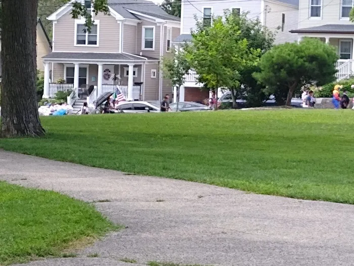Nelson Sitting Park Picture 8