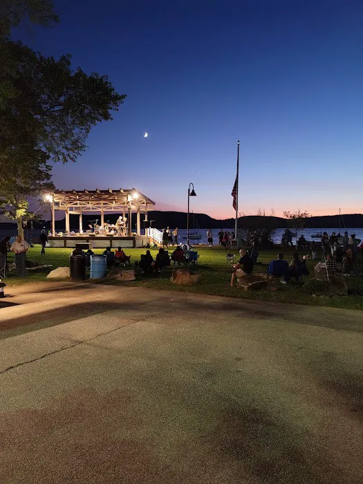 Louis Engel Waterfront Park Picture 10