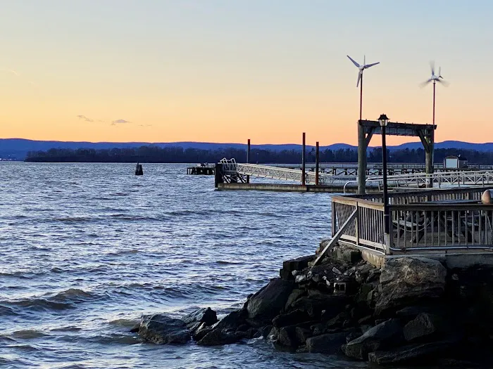 Louis Engel Waterfront Park Picture 3