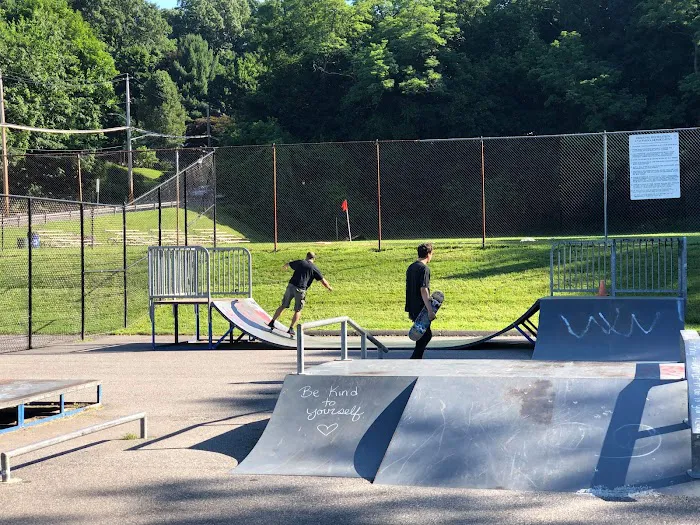 Snowden Avenue Park Picture 1