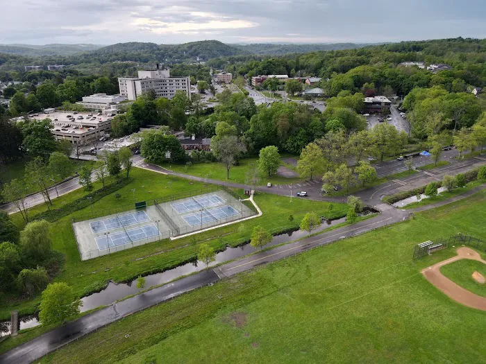 Leonard Park Picture 8