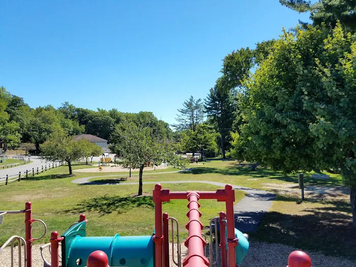 Leonard Park Picture 4