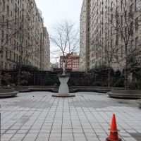 Public Plaza at 322 W. 57th Street ico
