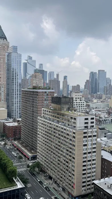 Global Luxury Suites at Symphony House Picture 2