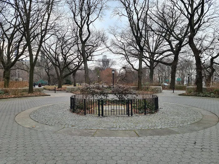 Warsaw Ghetto Memorial Plaza Picture 6
