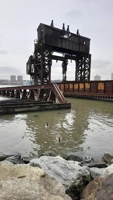 Hudson River Waterfront Greenway Picture 5