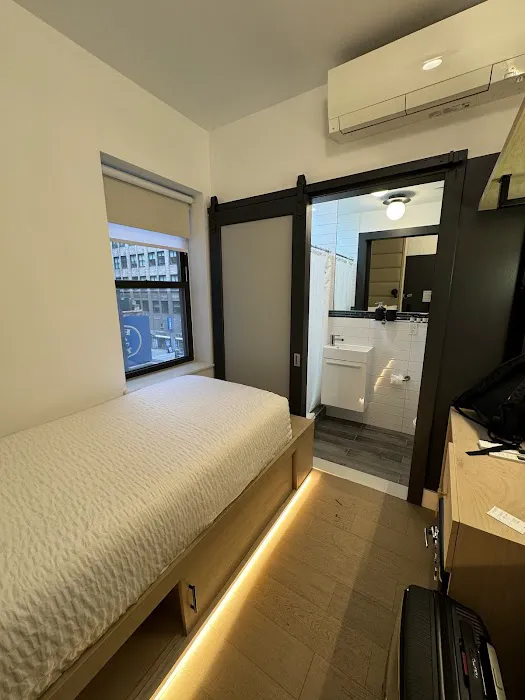 Little Charlie Hotel Picture 9