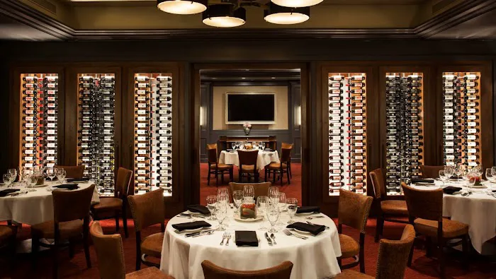 Omni Berkshire Place Picture 1