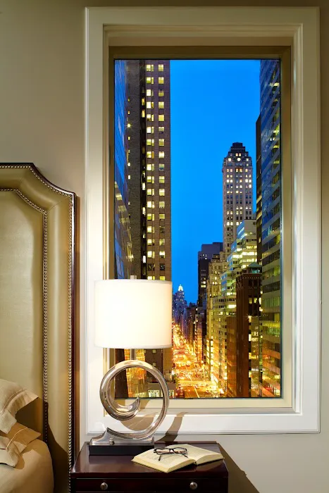 Omni Berkshire Place Picture 8
