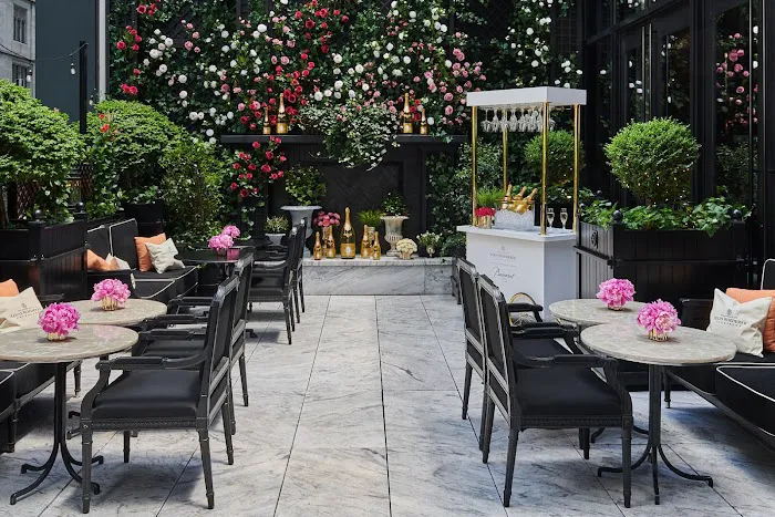 Baccarat Hotel New York Picture 5