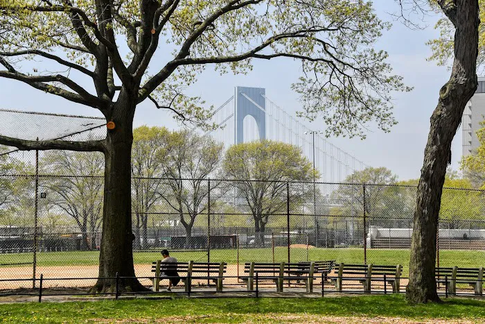 Dyker Beach Park Picture 3
