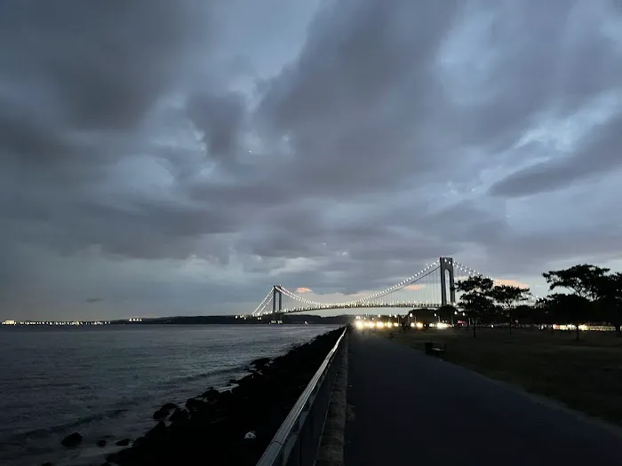 Dyker Beach Park Picture 8
