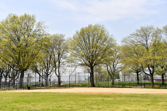 Dyker Beach Park Picture 2