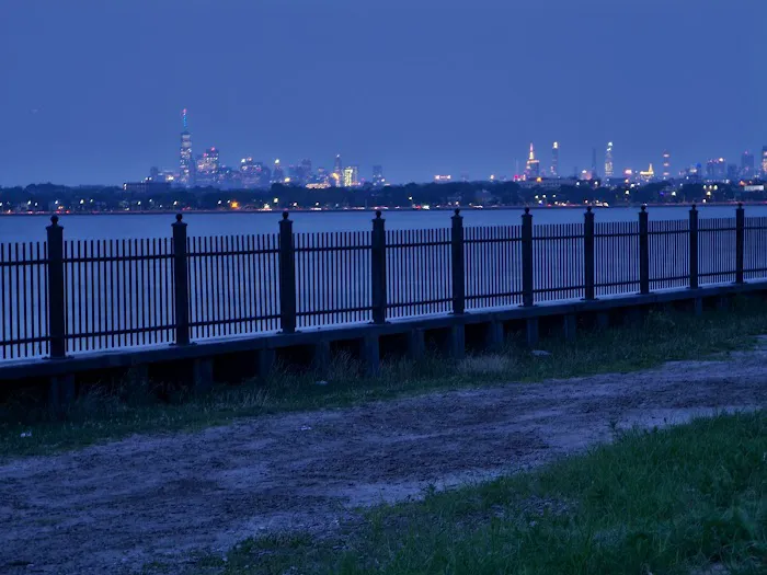 Sunset View Park Picture 8