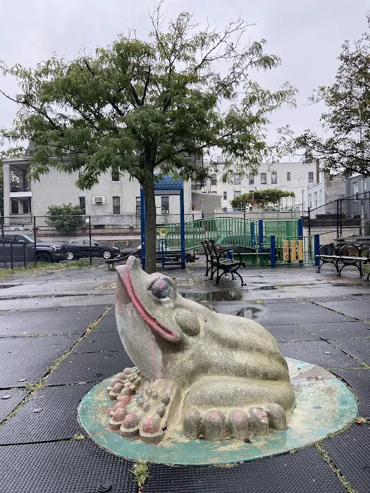 Dan Ross Playground Picture 2